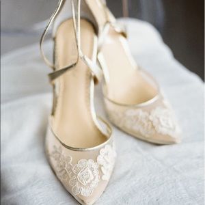 Bella Belle - “Anita” Gold Wedding Shoes Size 8.5